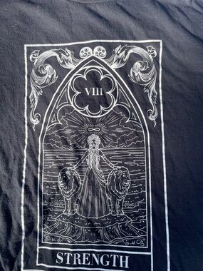 Strength Tarot Card Graphic Tee - Black & White